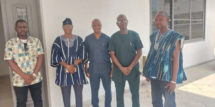 Alhaji Mbalba meets the Family of Late MP.